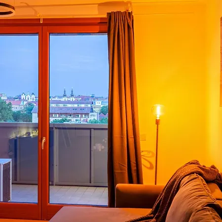 Fructus Plaza Ultracentral *