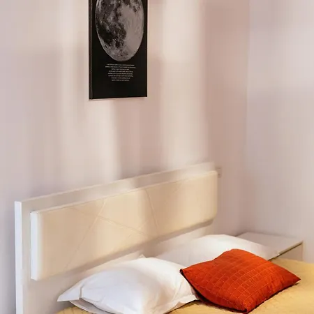 Fructus Plaza Ultracentral Apartment