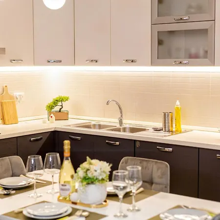 Fructus Plaza Ultracentral Appartement *