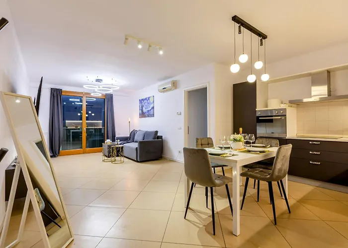 Fructus Plaza Ultracentral Appartement *