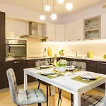 Apartment Fructus Plaza Ultracentral