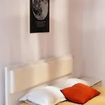 Fructus Plaza Ultracentral Apartment